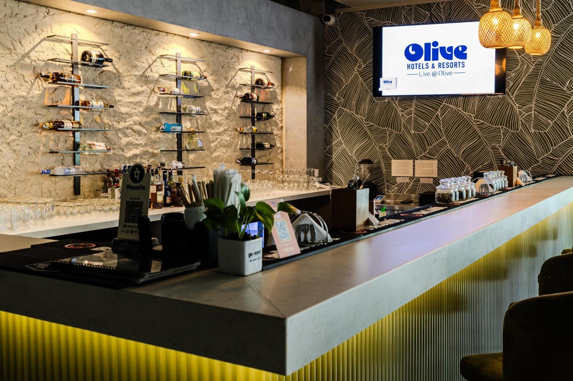 Olive Downtown Hotel Kochi Buitenkant foto