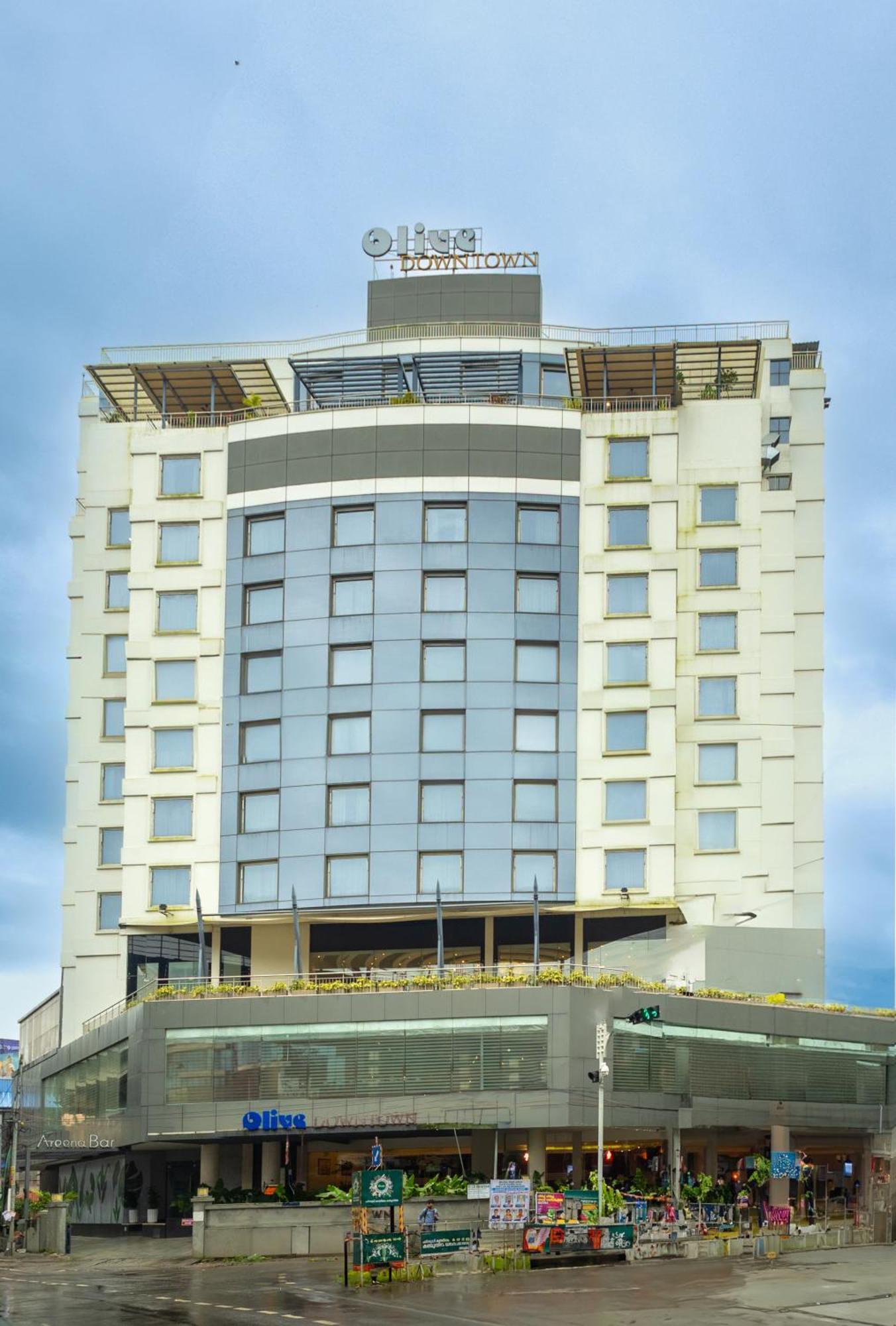 Olive Downtown Hotel Kochi Buitenkant foto